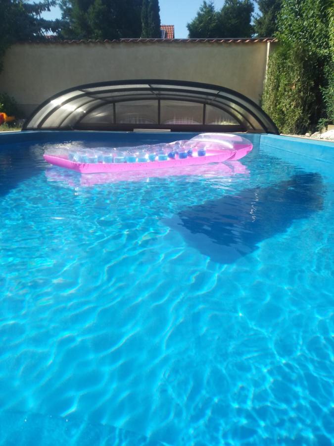 Domo Apartment Stredokluky Luaran gambar