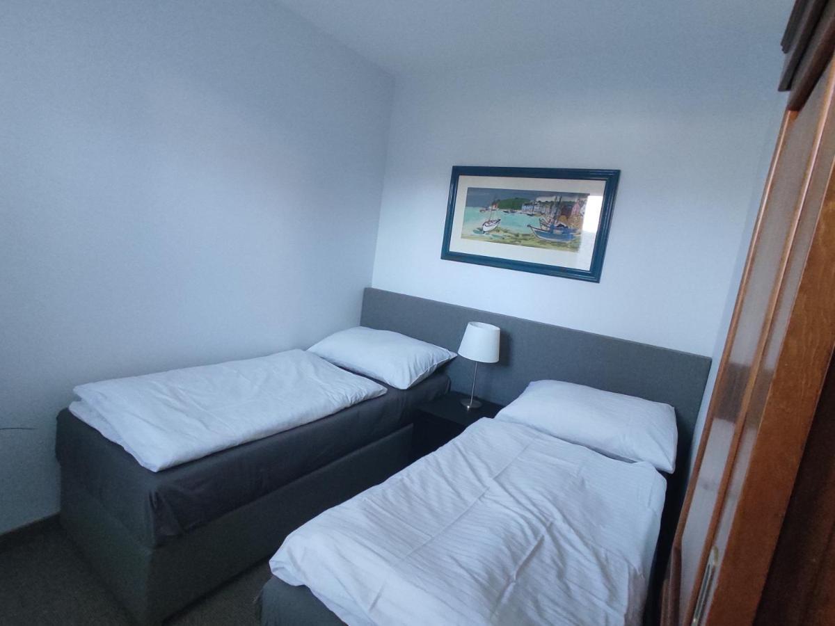 Domo Apartment Stredokluky Luaran gambar