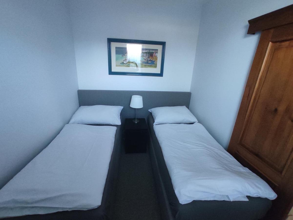 Domo Apartment Stredokluky Luaran gambar