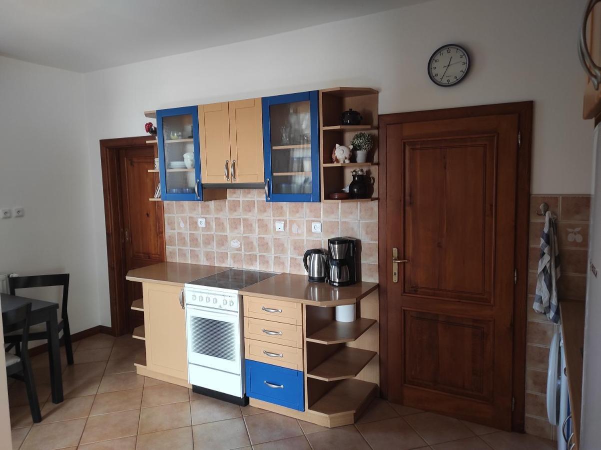 Domo Apartment Stredokluky Luaran gambar
