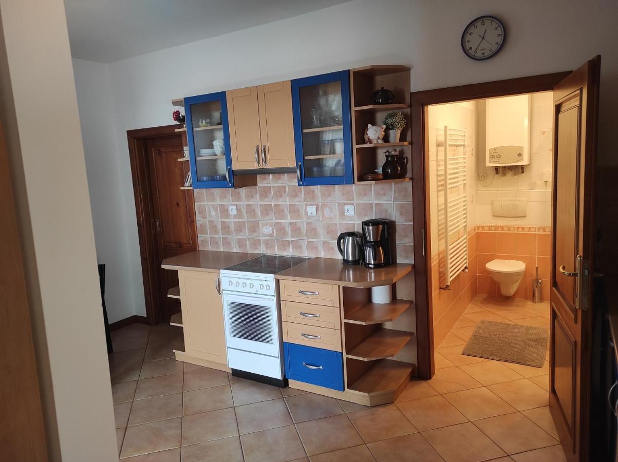 Domo Apartment Stredokluky Luaran gambar